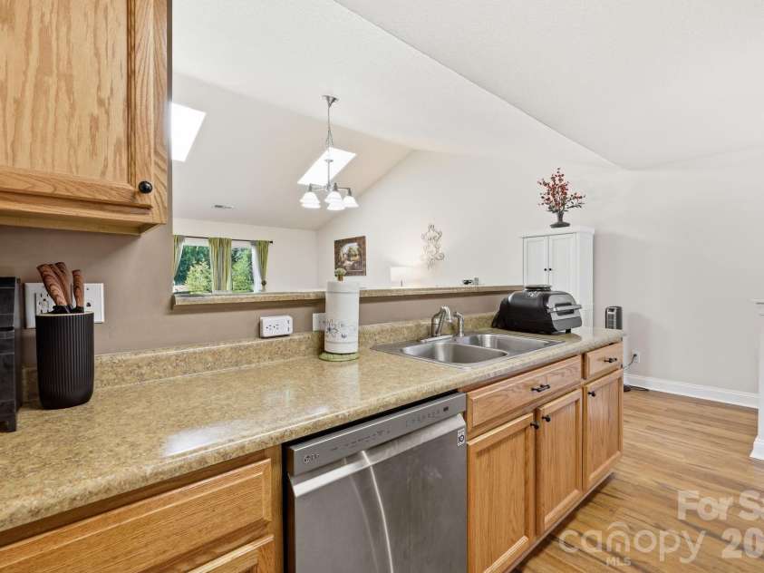 123 Foxden Drive, Fletcher, NC 28732.  MLS# CAR4404022, YatesRealty ID 14485. 