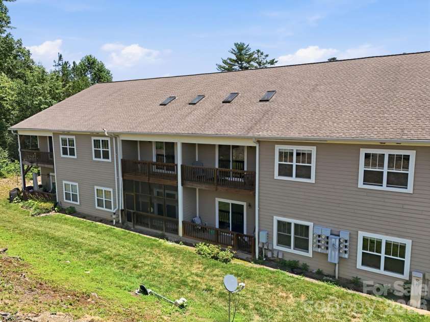 123 Foxden Drive, Fletcher, NC 28732.  MLS# CAR4404022, YatesRealty ID 14485. 