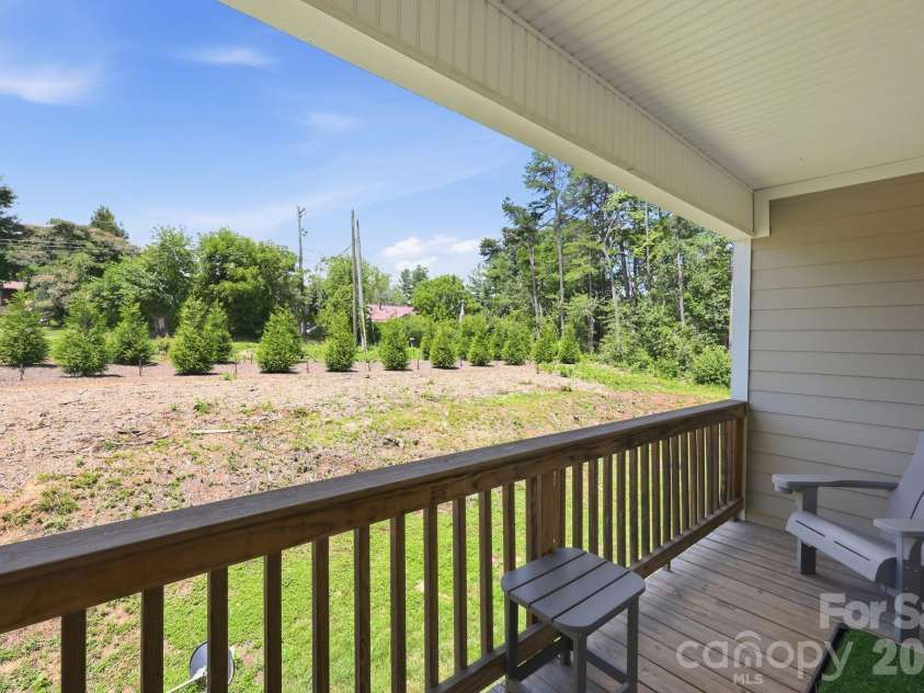 123 Foxden Drive, Fletcher, NC 28732.  MLS# CAR4404022, YatesRealty ID 14485. 