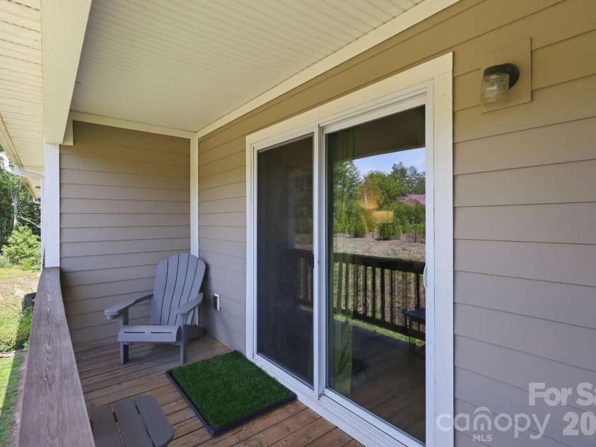 123 Foxden Drive, Fletcher, NC 28732.  MLS# CAR4404022, YatesRealty ID 14485. 