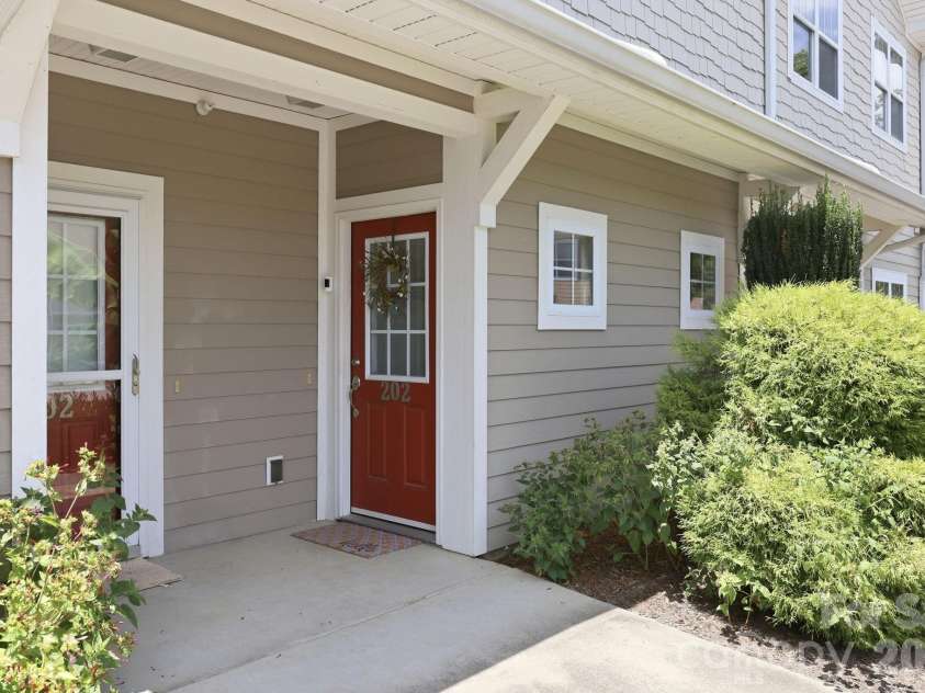 123 Foxden Drive, Fletcher, NC 28732.  MLS# CAR4404022, YatesRealty ID 14485. 