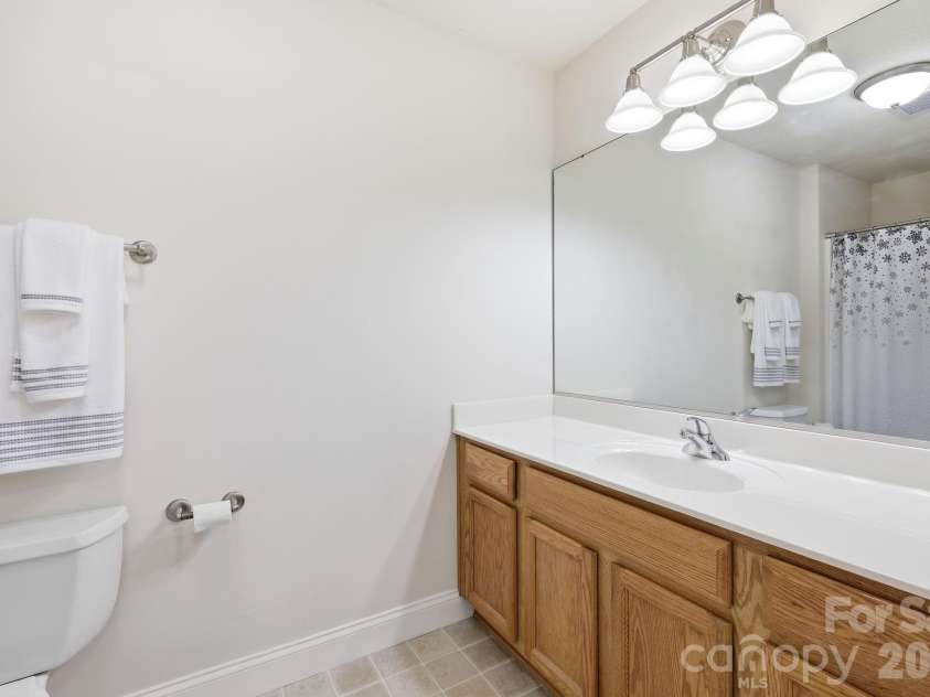 123 Foxden Drive, Fletcher, NC 28732.  MLS# CAR4404022, YatesRealty ID 14485. Primary bedroom bathroom