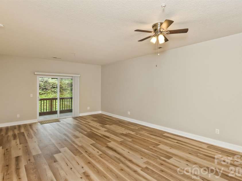 123 Foxden Drive, Fletcher, NC 28732.  MLS# CAR4428023, YatesRealty ID 14485. 