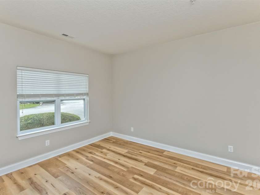 123 Foxden Drive, Fletcher, NC 28732.  MLS# CAR4428023, YatesRealty ID 14485. 