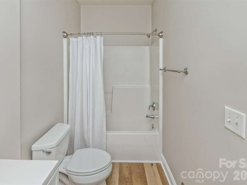 123 Foxden Drive, Fletcher, NC 28732.  MLS# CAR4428023, YatesRealty ID 14485. 