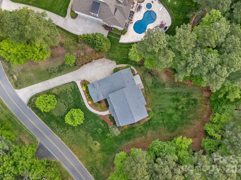 208 Grasshopper Circle, Mooresville, NC 28117.  MLS# CAR4247253, YatesRealty ID 14486. 