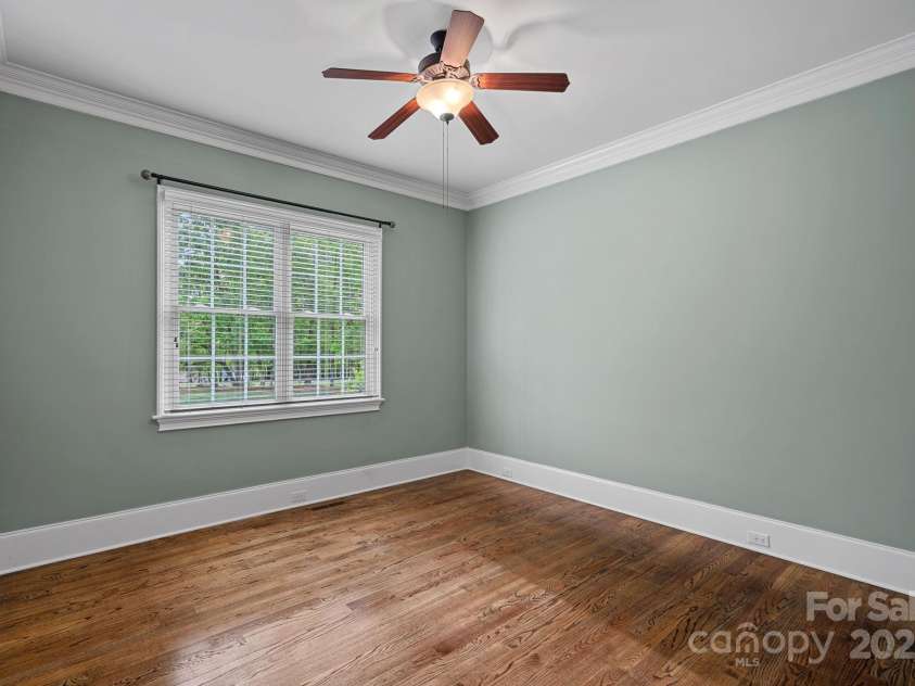 208 Grasshopper Circle, Mooresville, NC 28117.  MLS# CAR4247253, YatesRealty ID 14486. Main Level Flex Room
