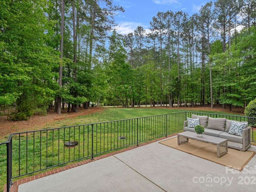208 Grasshopper Circle, Mooresville, NC 28117.  MLS# CAR4247253, YatesRealty ID 14486. Spacious Flat Yard