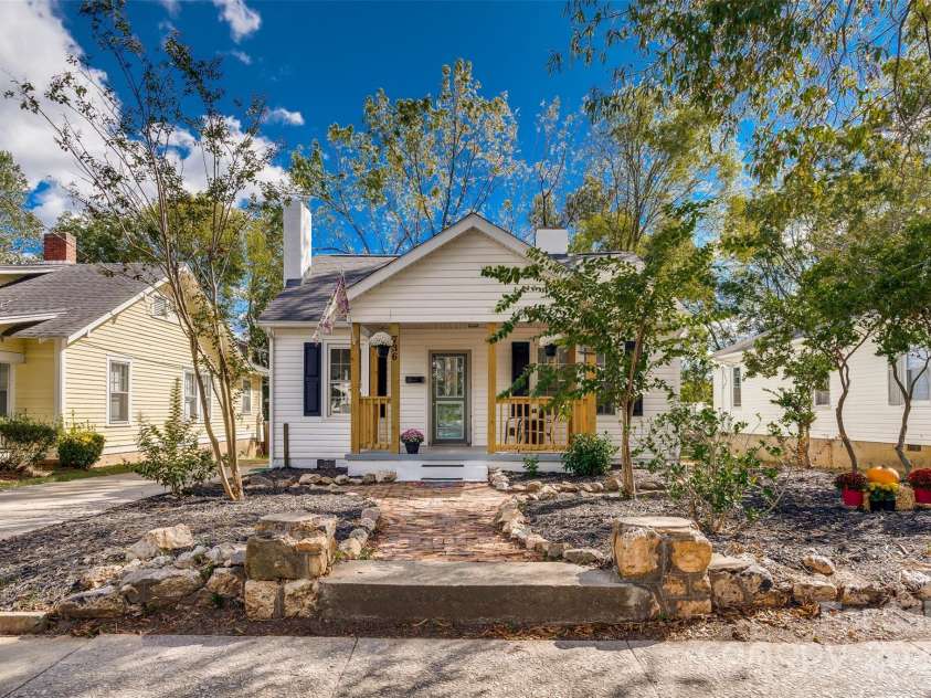 736 Cedar Street, Rock Hill, SC 29730.  MLS# CAR4192312, YatesRealty ID 14487. 