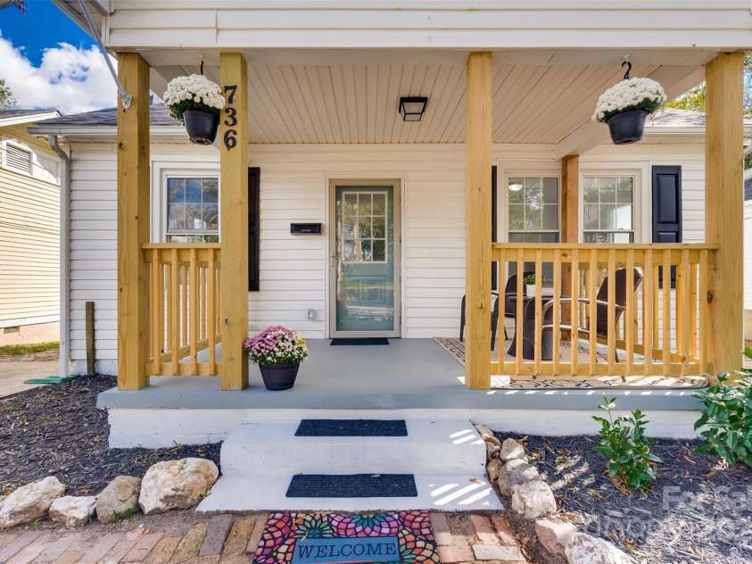 736 Cedar Street, Rock Hill, SC 29730.  MLS# CAR4192312, YatesRealty ID 14487. 