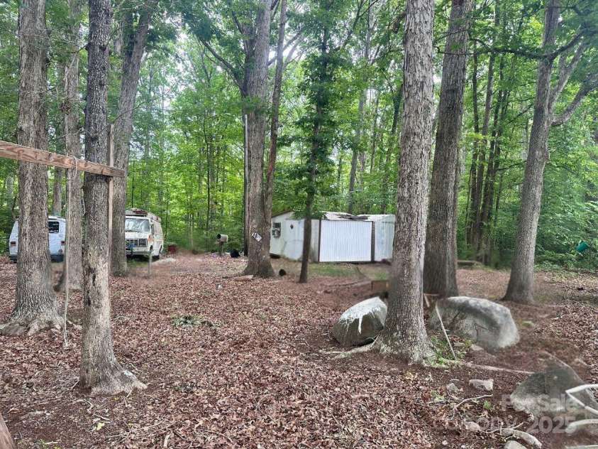 2206 Meadow Road, Clover, SC 29710.  MLS# CAR4260347, YatesRealty ID 14488. 