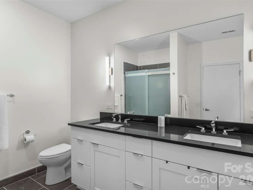 68 Craven Street, Asheville, NC 28806.  MLS# CAR4391853, YatesRealty ID 14488. 