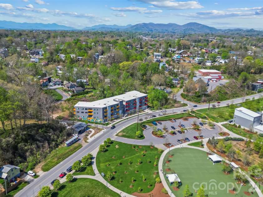 68 Craven Street, Asheville, NC 28806.  MLS# CAR4391853, YatesRealty ID 14488. 