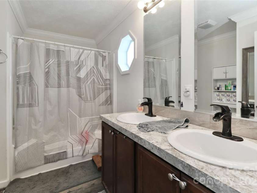 119 Marietta Road, Mooresville, NC 28117.  MLS# CAR4253281, YatesRealty ID 14489. 