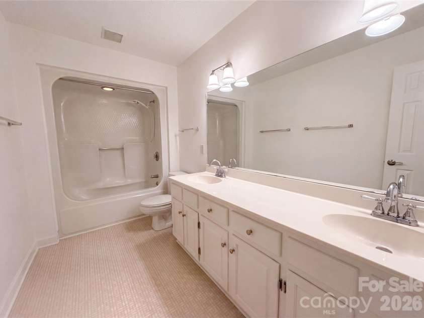 1750 Trellis Drive, Rock Hill, SC 29732.  MLS# CAR4333118, YatesRealty ID 14489. 