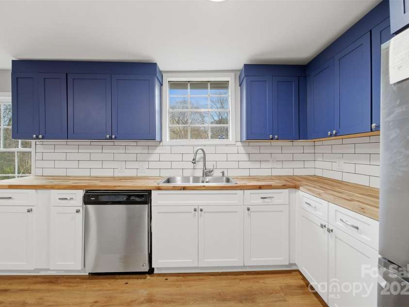 702 9th Street, Bessemer City, NC 28016.  MLS# CAR4325976, YatesRealty ID 1449. 