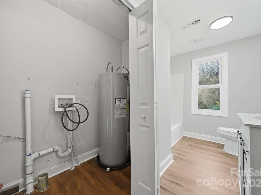 702 9th Street, Bessemer City, NC 28016.  MLS# CAR4325976, YatesRealty ID 1449. 