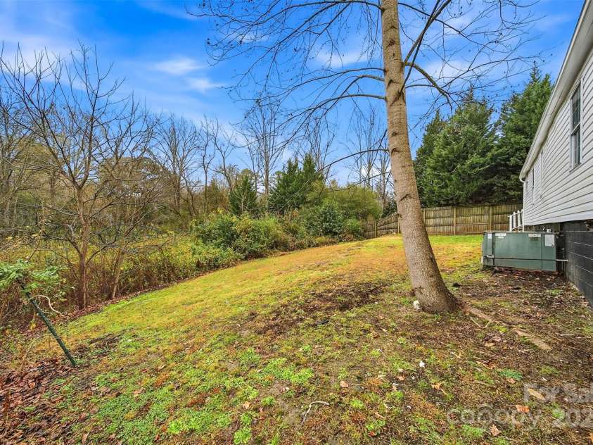 702 9th Street, Bessemer City, NC 28016.  MLS# CAR4325976, YatesRealty ID 1449. 