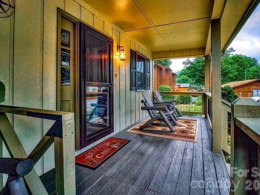 63 Riverside Villa Drive, Maggie Valley, NC 28751.  MLS# CAR4371414, YatesRealty ID 14491. 