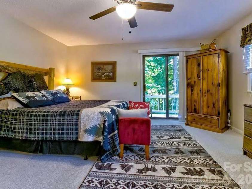 63 Riverside Villa Drive, Maggie Valley, NC 28751.  MLS# CAR4371414, YatesRealty ID 14491. 