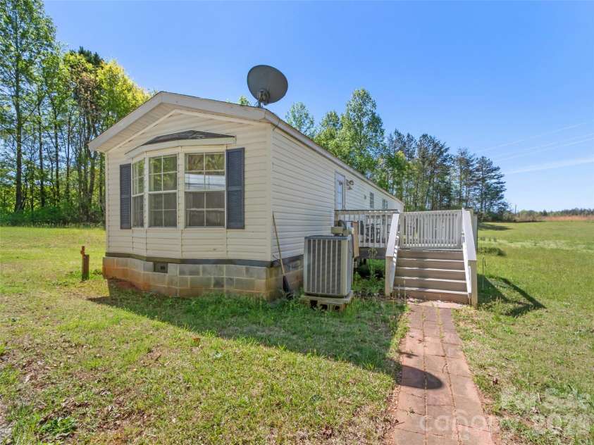 1112 Poors Ford Road, Rutherfordton, NC 28139.  MLS# CAR4369633, YatesRealty ID 14492. 