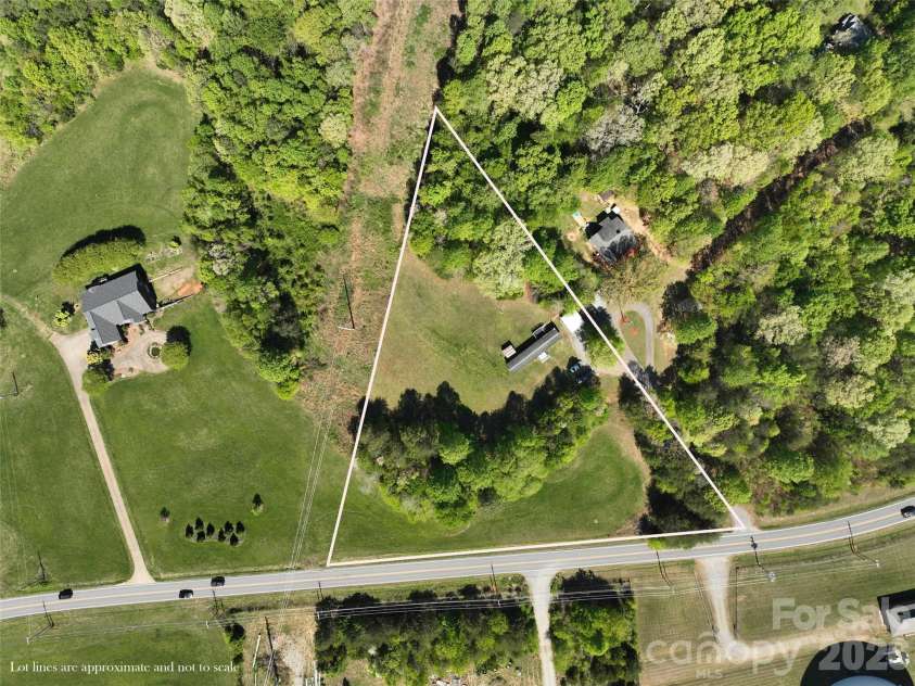1112 Poors Ford Road, Rutherfordton, NC 28139.  MLS# CAR4369633, YatesRealty ID 14492. 