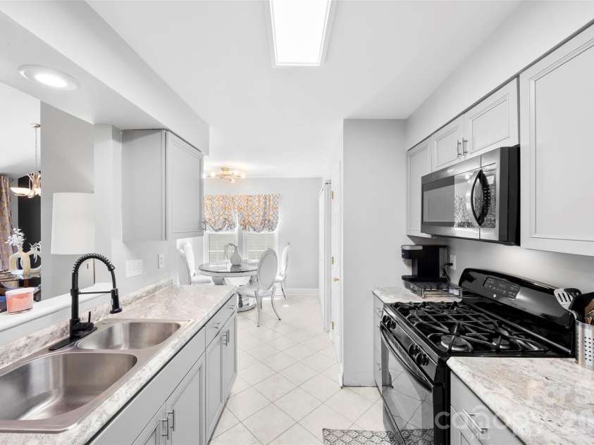 5825 Birchfield Lane, Concord, NC 28027.  MLS# CAR4373066, YatesRealty ID 14493. 