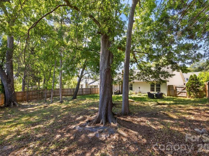 5825 Birchfield Lane, Concord, NC 28027.  MLS# CAR4373066, YatesRealty ID 14493. 