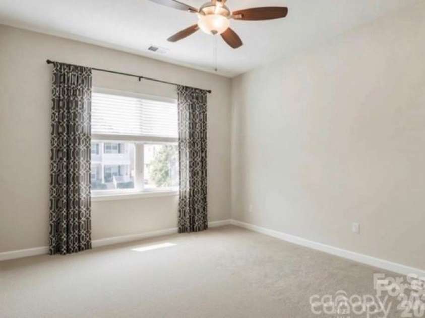 11824 Springpoint Lane, Charlotte, NC 28278.  MLS# CAR4360909, YatesRealty ID 14495. Bedroom One