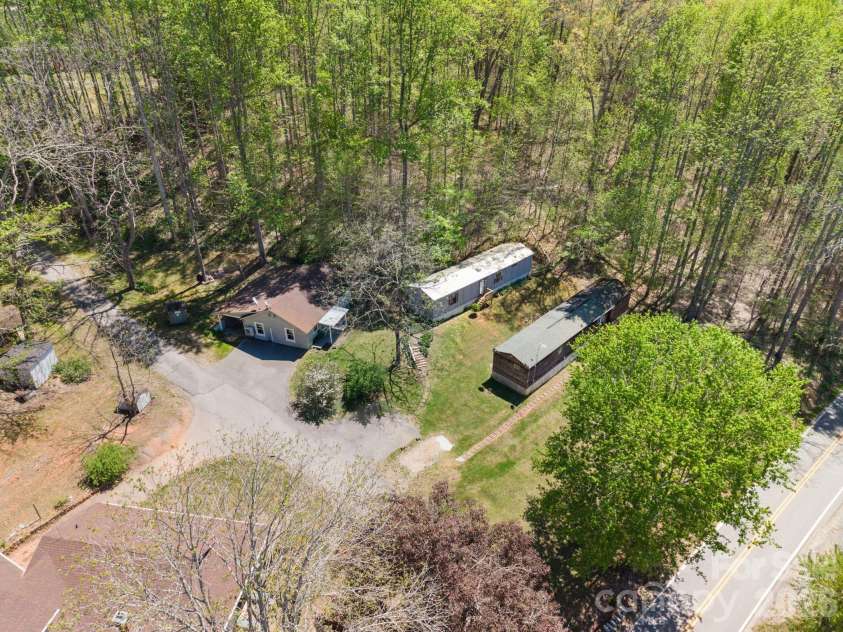 290 Hookers Gap Road, Candler, NC 28715.  MLS# CAR4373451, YatesRealty ID 14496. 