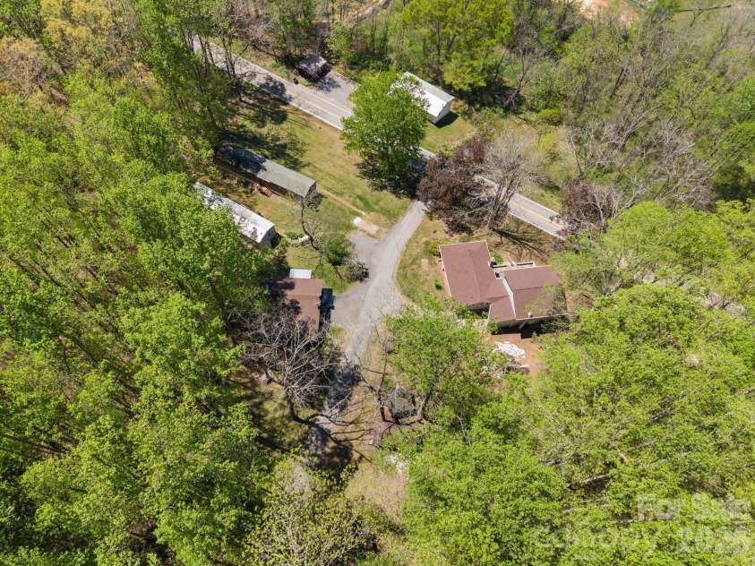 290 Hookers Gap Road, Candler, NC 28715.  MLS# CAR4373451, YatesRealty ID 14496. 
