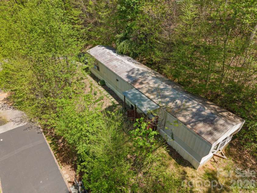 290 Hookers Gap Road, Candler, NC 28715.  MLS# CAR4373451, YatesRealty ID 14496. 