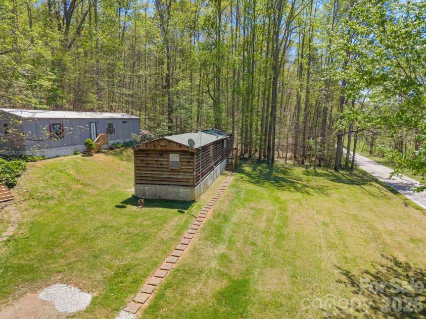 290 Hookers Gap Road, Candler, NC 28715.  MLS# CAR4373451, YatesRealty ID 14496. 