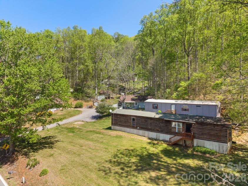 290 Hookers Gap Road, Candler, NC 28715.  MLS# CAR4376195, YatesRealty ID 14496. 