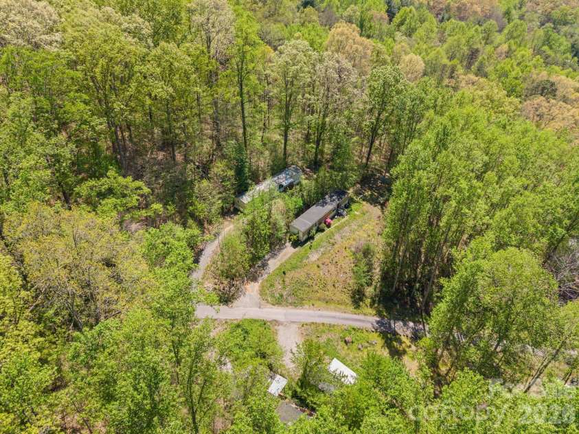 290 Hookers Gap Road, Candler, NC 28715.  MLS# CAR4376195, YatesRealty ID 14496. 
