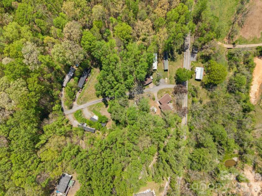 290 Hookers Gap Road, Candler, NC 28715.  MLS# CAR4376195, YatesRealty ID 14496. 