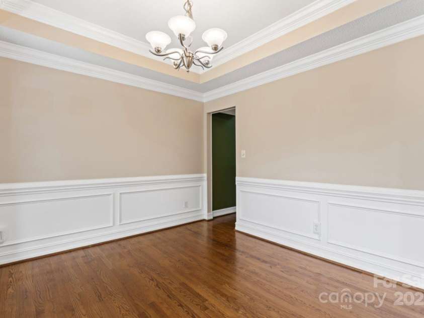 9009 Tayside Court, Huntersville, NC 28078.  MLS# CAR4247048, YatesRealty ID 14496. Dining room