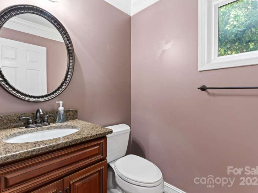 9009 Tayside Court, Huntersville, NC 28078.  MLS# CAR4247048, YatesRealty ID 14496. Half bath
