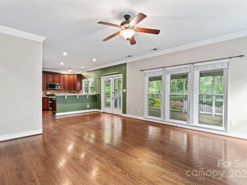 9009 Tayside Court, Huntersville, NC 28078.  MLS# CAR4247048, YatesRealty ID 14496. Living rooom