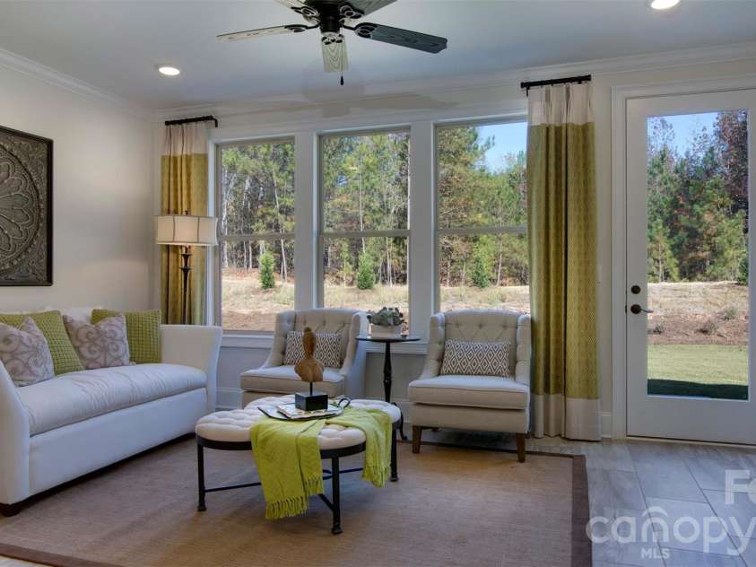 8937 Silver Springs Court, Charlotte, NC 28215.  MLS# CAR4365056, YatesRealty ID 14497. 