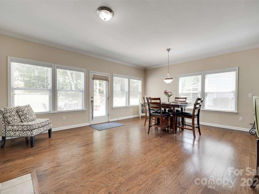 985 Angelica Lane, Tega Cay, SC 29708.  MLS# CAR4246677, YatesRealty ID 14497. 