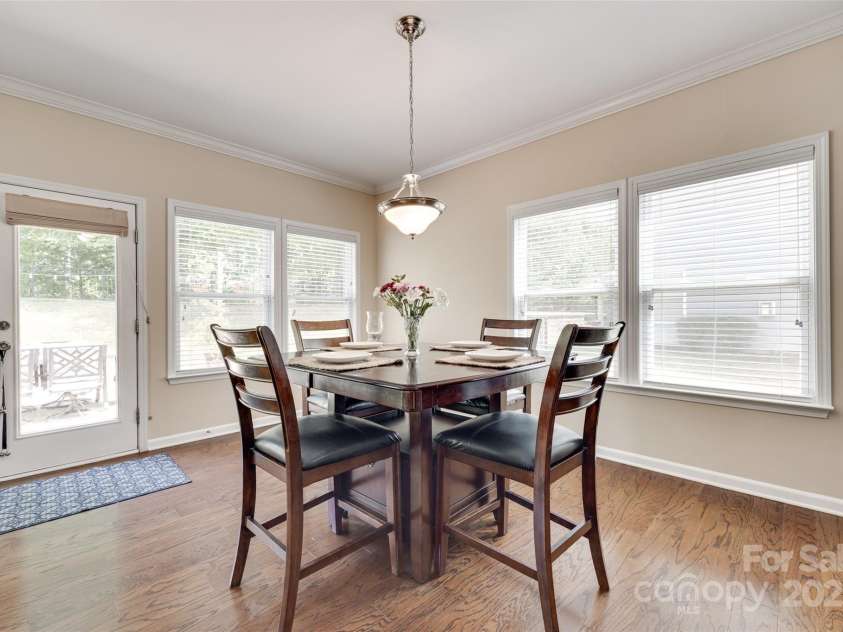985 Angelica Lane, Tega Cay, SC 29708.  MLS# CAR4246677, YatesRealty ID 14497. 