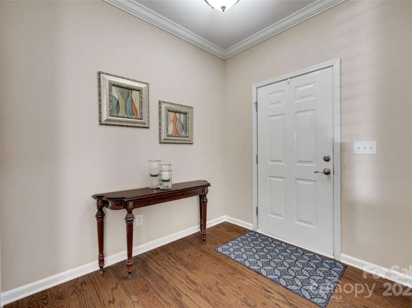 985 Angelica Lane, Tega Cay, SC 29708.  MLS# CAR4246677, YatesRealty ID 14497. Entry