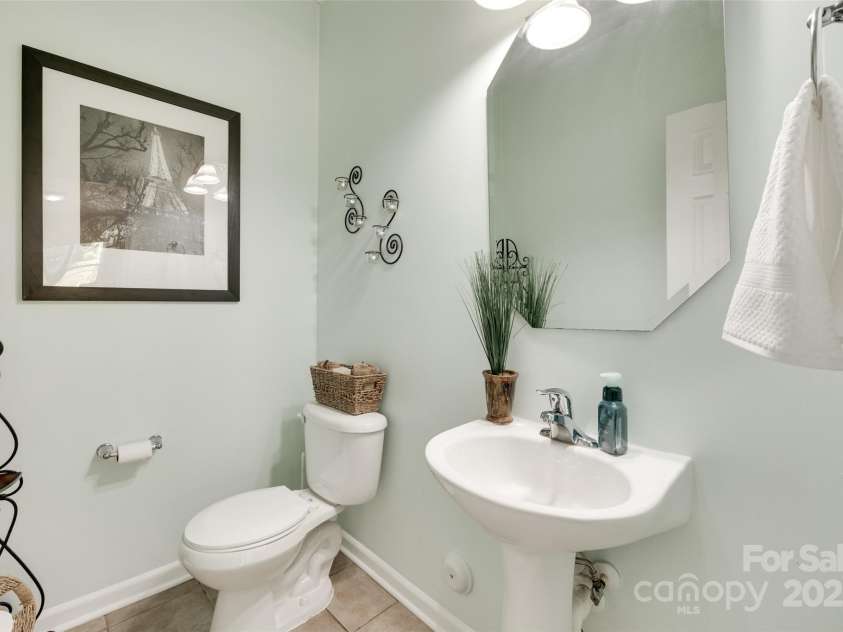 985 Angelica Lane, Tega Cay, SC 29708.  MLS# CAR4246677, YatesRealty ID 14497. Half bath