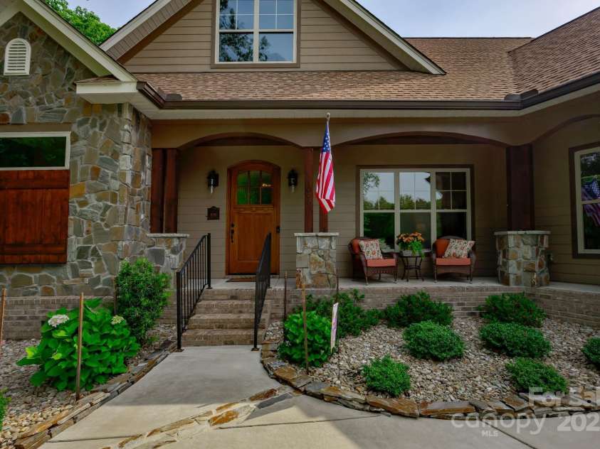 1099 Retreat Way, Ridgeway, SC 29130.  MLS# CAR4257782, YatesRealty ID 14498. 