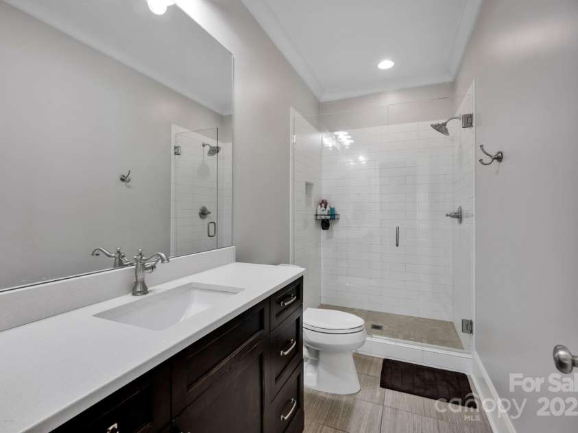 17909 Golden Meadow Court, Davidson, NC 28036.  MLS# CAR4247147, YatesRealty ID 14499. 