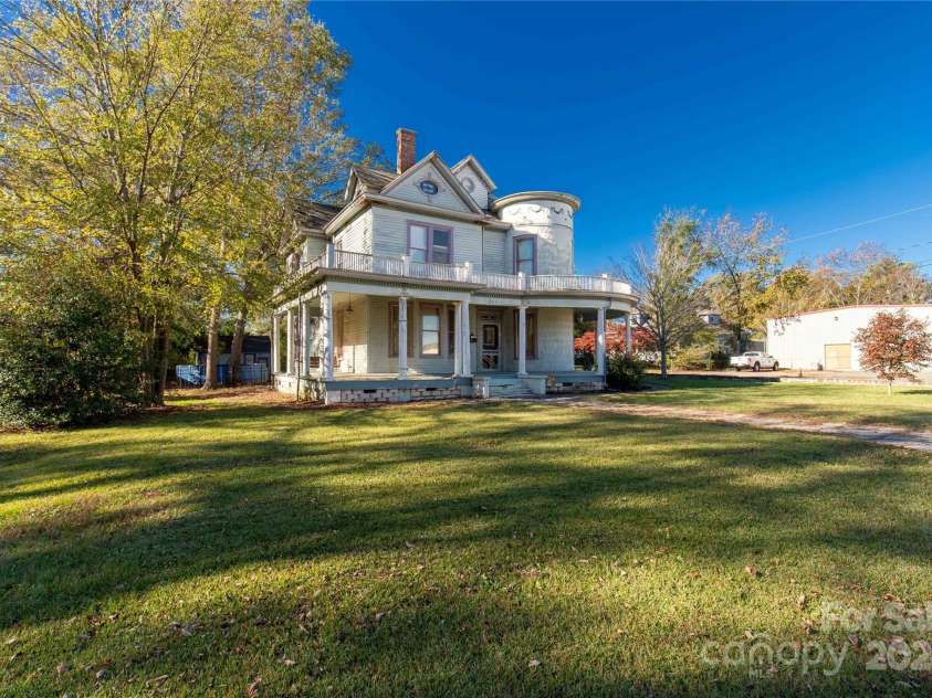 307 Kings Mountain Street, Clover, SC 29710.  MLS# CAR4200018, YatesRealty ID 145. 