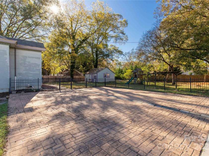 307 Kings Mountain Street, Clover, SC 29710.  MLS# CAR4200018, YatesRealty ID 145. 