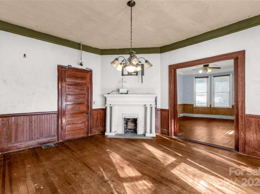 307 Kings Mountain Street, Clover, SC 29710.  MLS# CAR4200018, YatesRealty ID 145. 