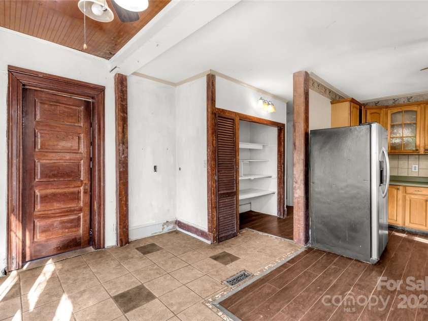 307 Kings Mountain Street, Clover, SC 29710.  MLS# CAR4200018, YatesRealty ID 145. 